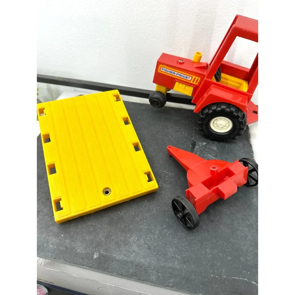 Fisher Price Toys Husky Helpers Farm Tractor & Trailer 331 fp toys preschool